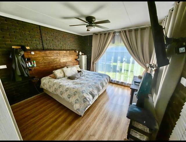 3 BEDROOM HOUSE FOR SALE IN VANDERBIJLPARK SE 2